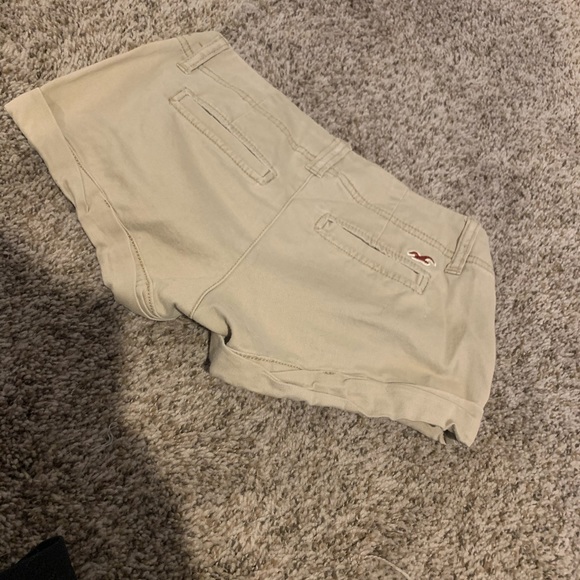 Hollister shorts - Picture 2 of 2